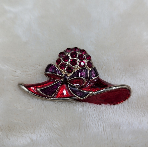 Red Hat Society Pin Brooch and Bracelet Accessories - Picture 2 of 4